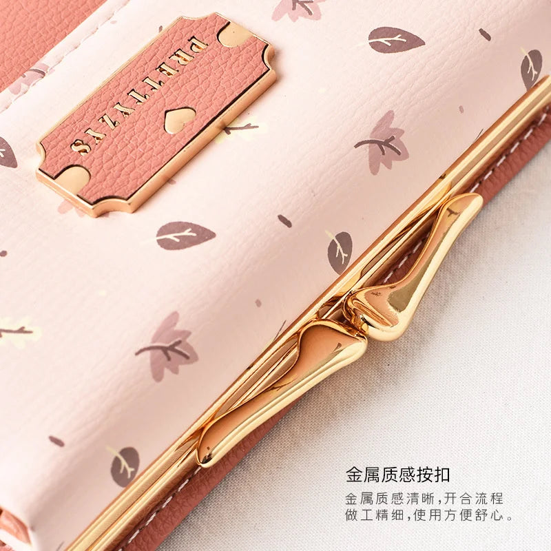 Small Floral Print Women's Wallet, Short Version, Three Fold Buckle