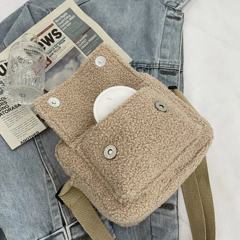 Winter Fluffy Shoulder Bag for Women Small Plush Handbag Flap Crossbody Bag