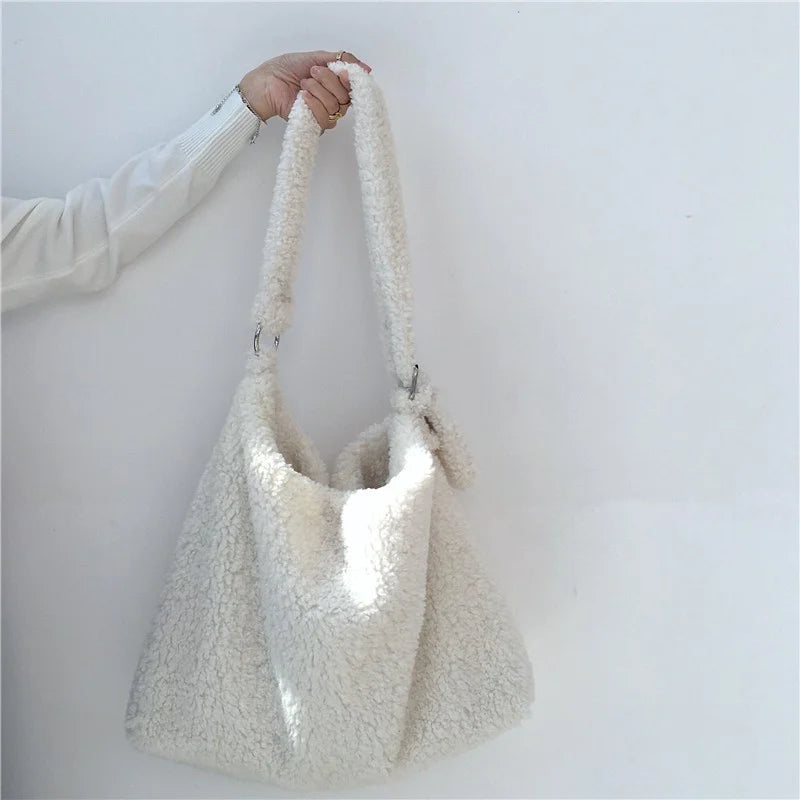 Winter Lamb Faux Fur Shoulder Bag Large Capacity Fluffy Plush Messenger Bag