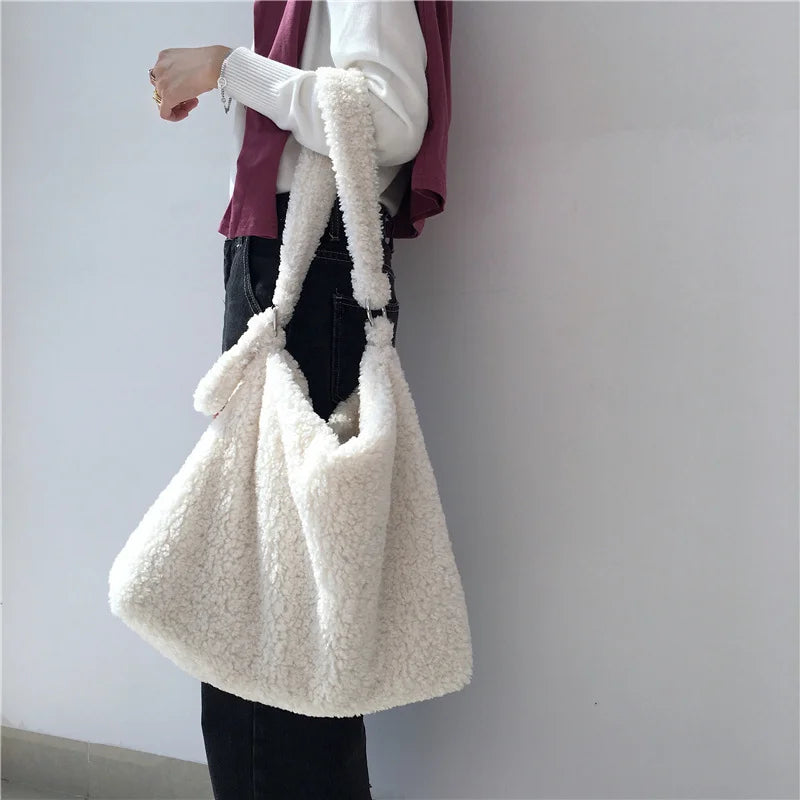 Winter Lamb Faux Fur Shoulder Bag Large Capacity Fluffy Plush Messenger Bag