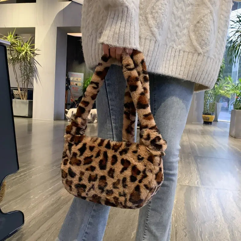 Leopard Chain Shoulder Bag Soft Warm Fur Messenger Handbag Plush Winter Bag
