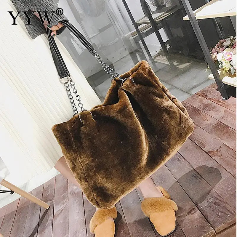 Women's Winter Shoulder Bag Large Faux Fur Handbag Chain Strap Evening Purse