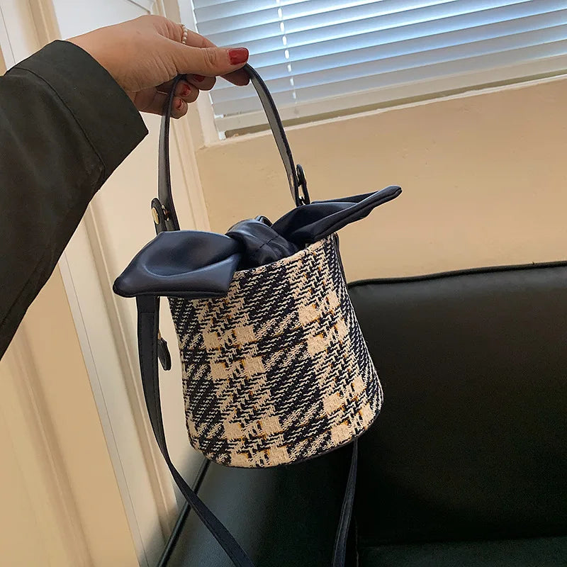 Vintage Check Drawstring Bucket Bag Winter Women's Woolen Cloth Shoulder Bag