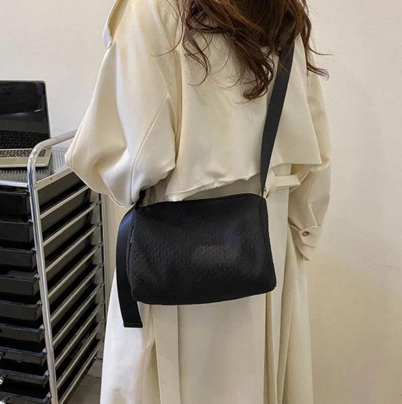 Women Bag Casual Solid Versatile Fitness Backpack Pillow Bag
