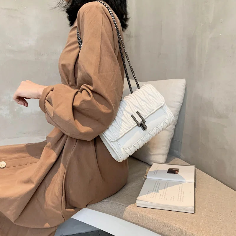 Women Chain Messenger Bag PU Leather Small Crossbody Bag