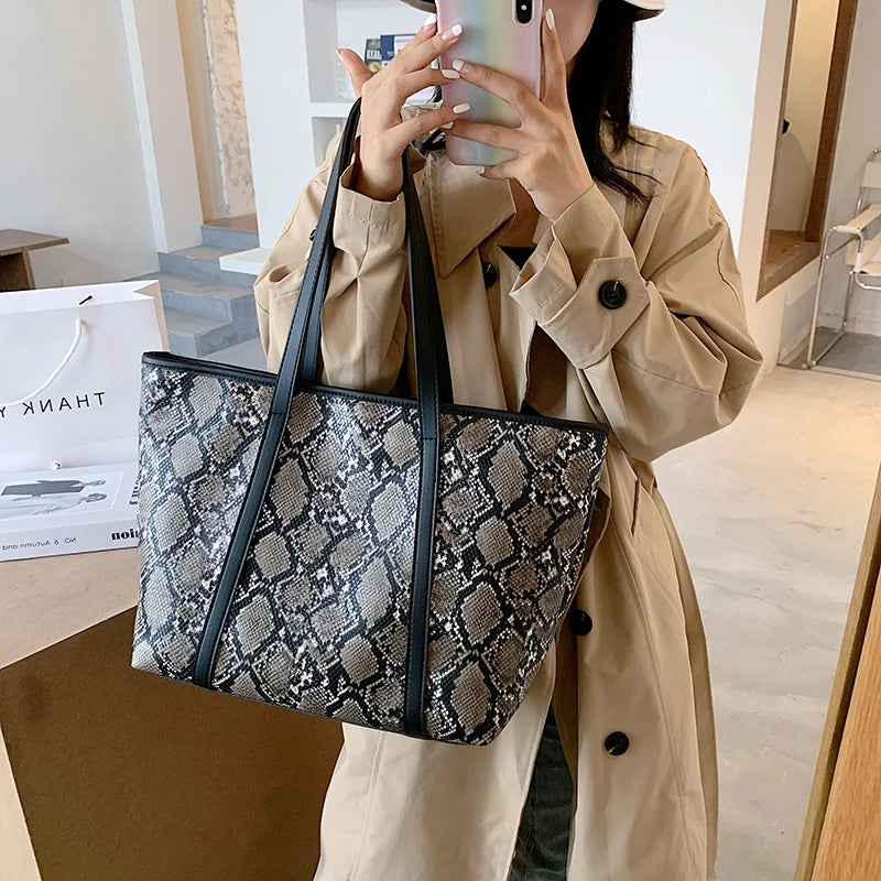 Snakskin Pattern Shoulder Bag Lady Large Capacity Shopping Bag Women Totes