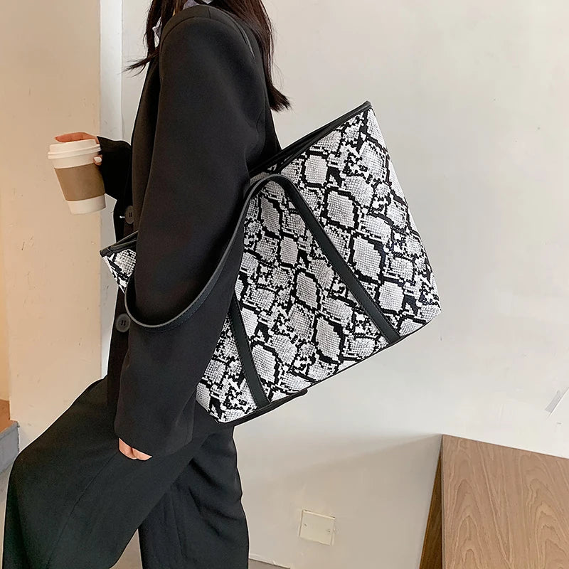 Snakskin Pattern Shoulder Bag Lady Large Capacity Shopping Bag Women Totes