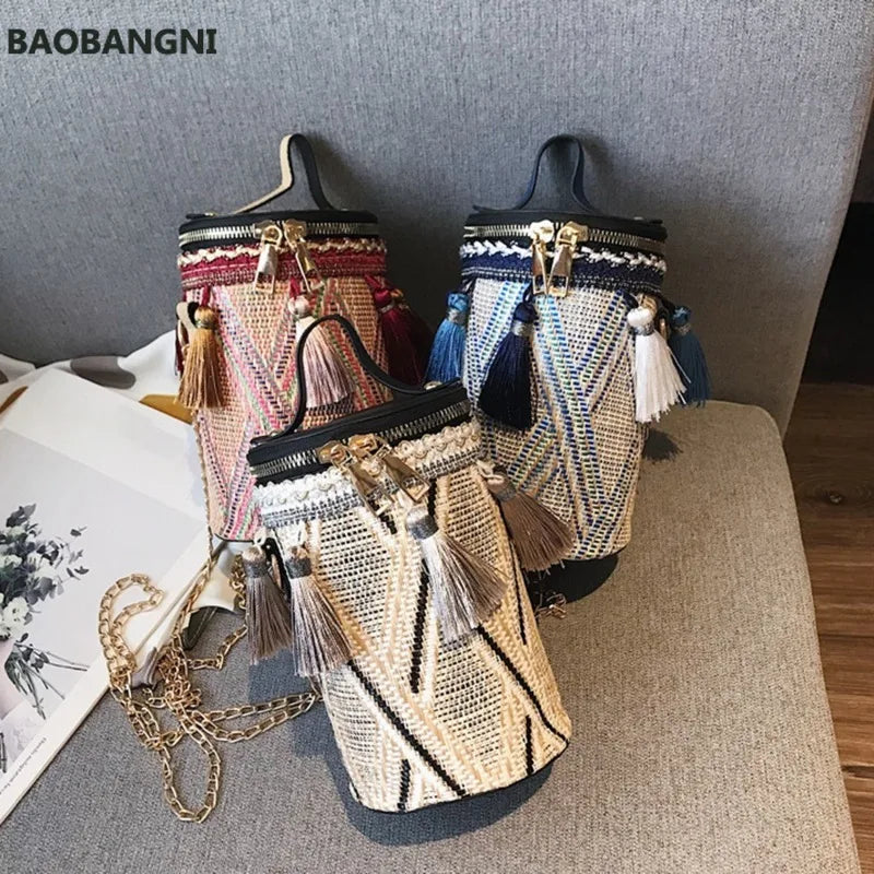 Straw Round Tote Metal Ring Chain Shoulder Bag