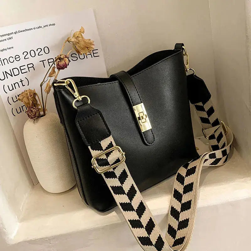 Women Bucket Bag Fur Ball Crossbody Shoulder Strap Handbag