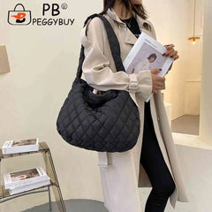 Women Lattice Solid Cloud Shoulder Bag Autumn Winter Large Capacity Handbags