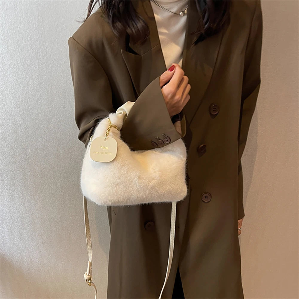 Women Faux Fur Crossbody Handbag Plush Shoulder Bag Zipper Lady's Messenger