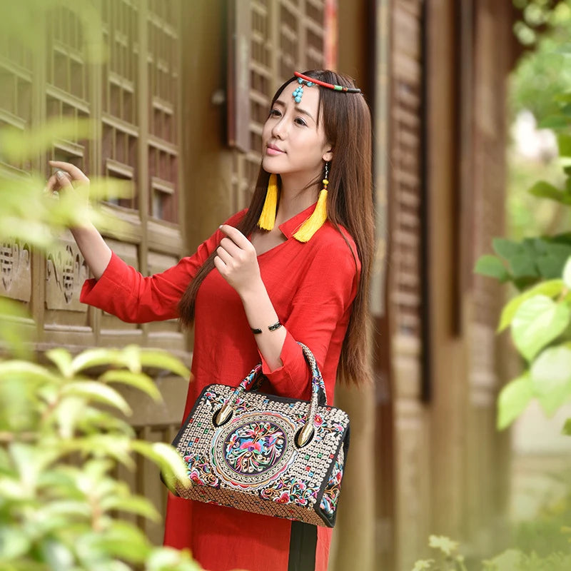 Women Retro Handbag Ethnic Style Messenger Bag High Capacity Tote