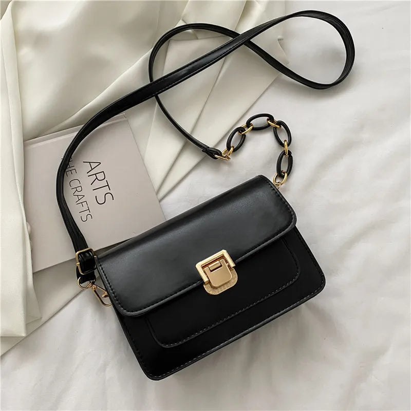 Women Saddle Shoulder Bags Chain Pu Leather Messenger Bags Retro Purse