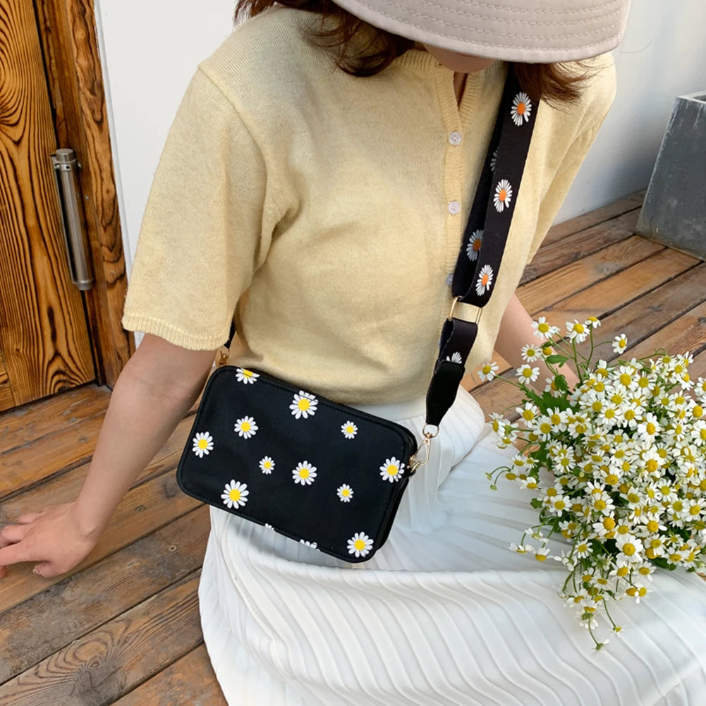 Women Shoulder Bag Daisy Pattern Handbags Small Square Messenger Tote Bags