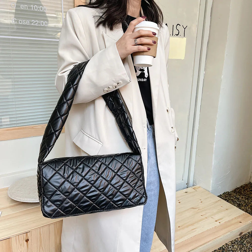 Retro Pure Crossbody Bag Padded Messenger Bag