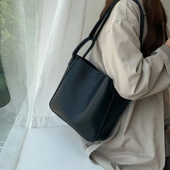 Large Capacity Women Shoulder Bag PU Leather Bucket Bag