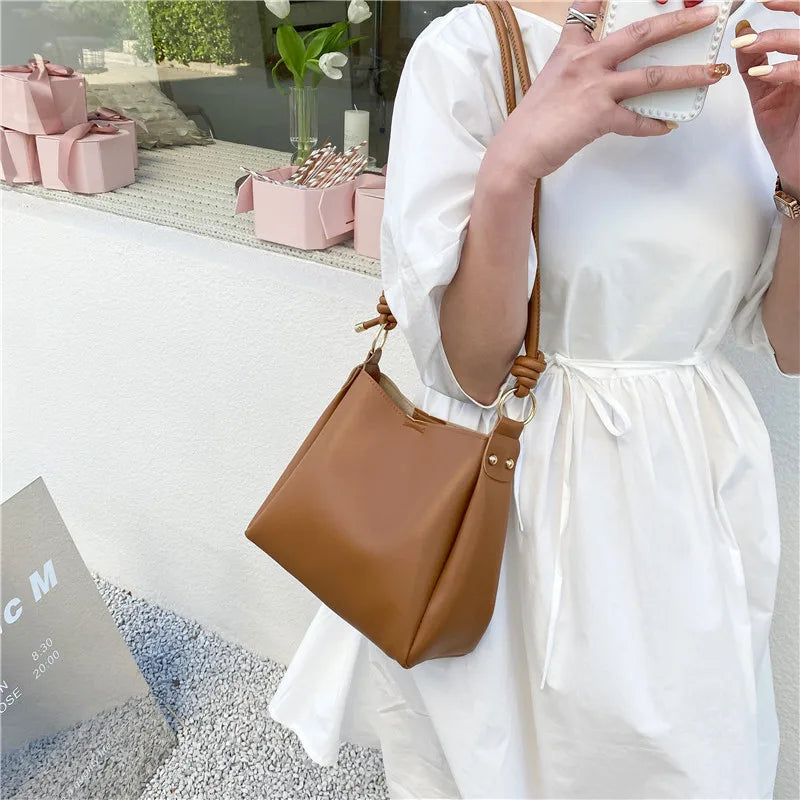 Women Shoulder Bucket Bag Large Capacity Crossbody Bag And Purses