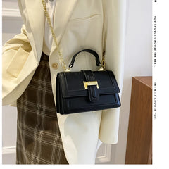 Sweet Wind Woven One-Shoulder Bag Women Casual Small Square Bag