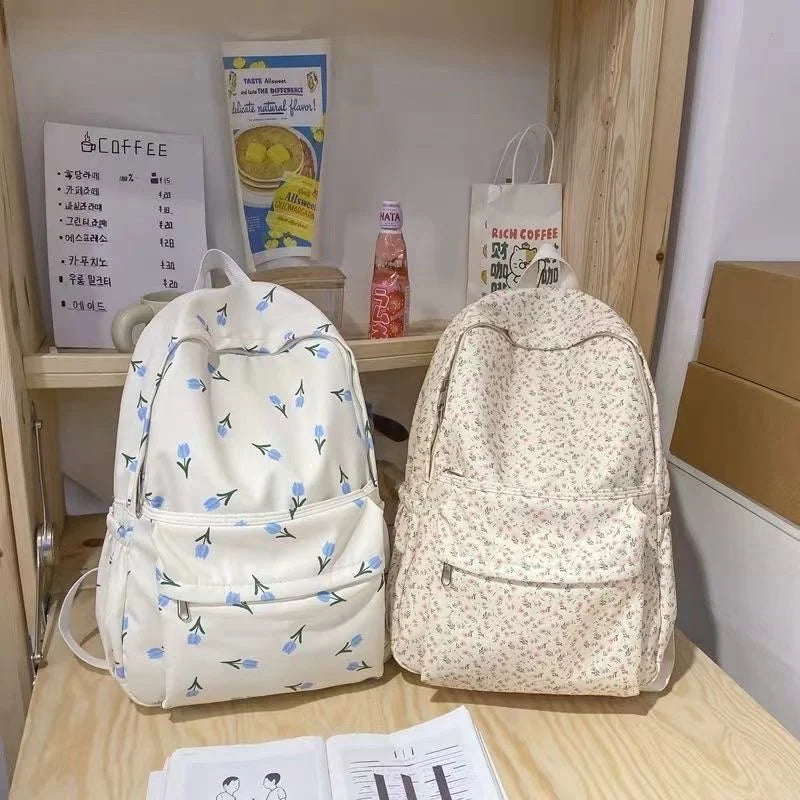 Women's Backpack Flower Tulip Casual Travel Bag for Teenage Girl