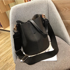 Women's PU Leather Messenger Shoulder Bag Large Capacity Casual Bucket Bag