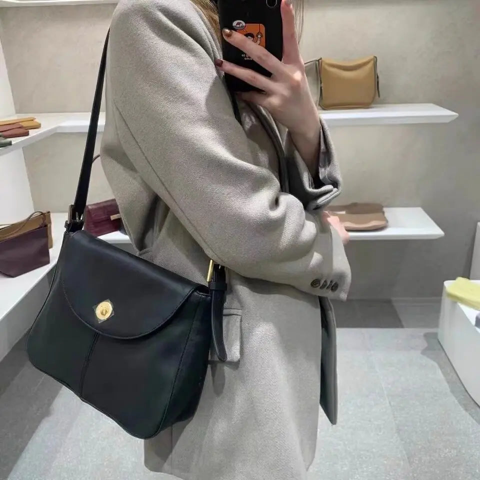 Fashionable Large Capacity Women's Shoulder Bag