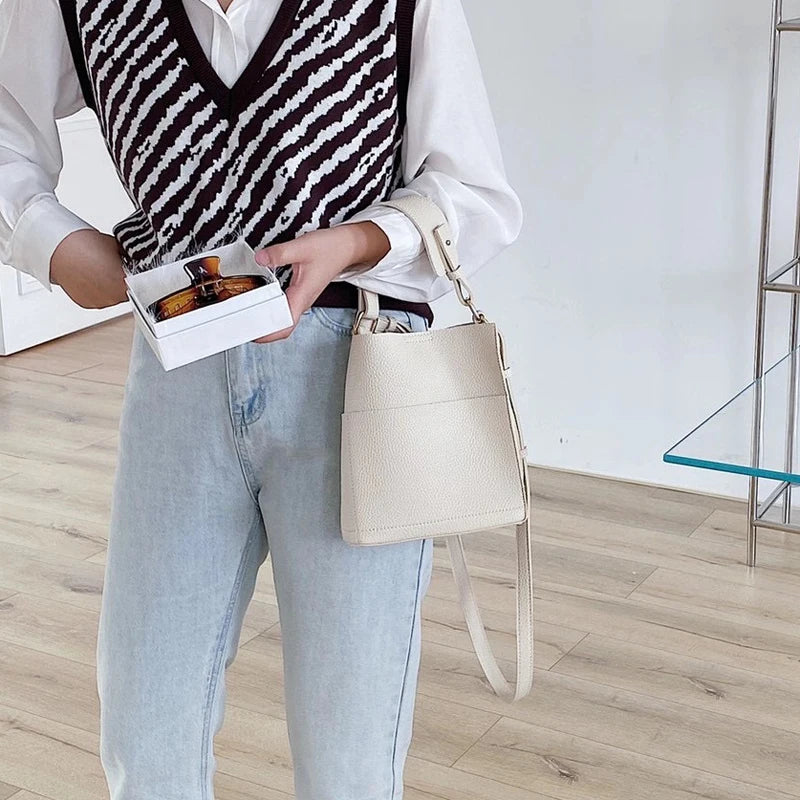 Small Women's Bucket Bag PU Leather Shoulder Crossbody Bag