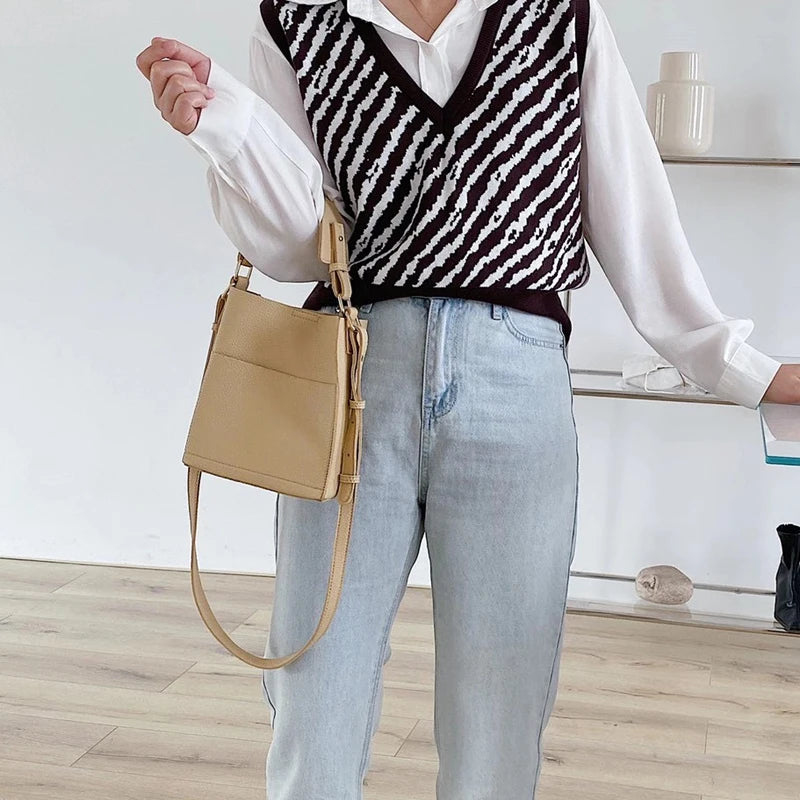 Small Women's Bucket Bag PU Leather Shoulder Crossbody Bag