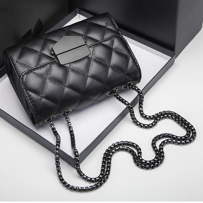 Large Shoulder Bag for Women with High Capacity