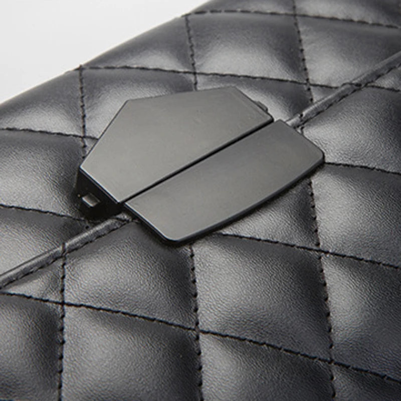 Large Shoulder Bag for Women with High Capacity