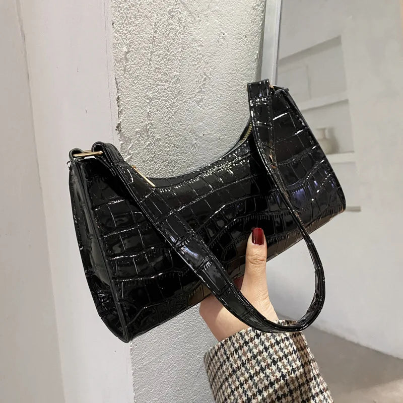 Women's Retro Casual Leather Shoulder Bag with Chain Handbag