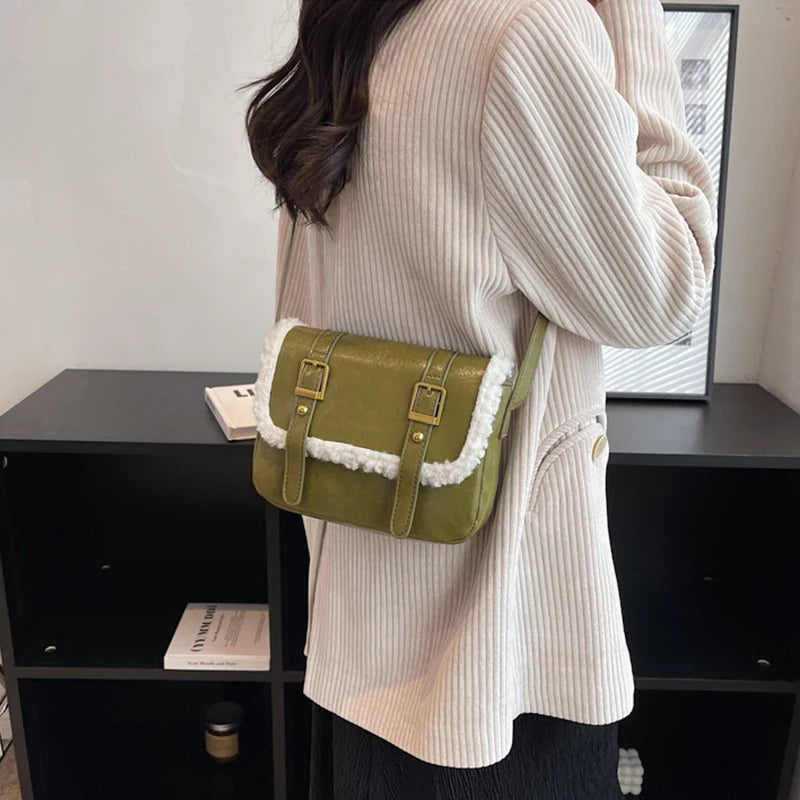 Women's One Shoulder Messenger Bag Retro Texture Ladies Bag Plush Handbag