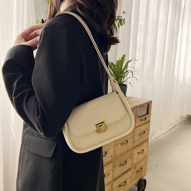 Women's Single Shoulder Bag with Buckle Casual Solid PU Messenger Bag