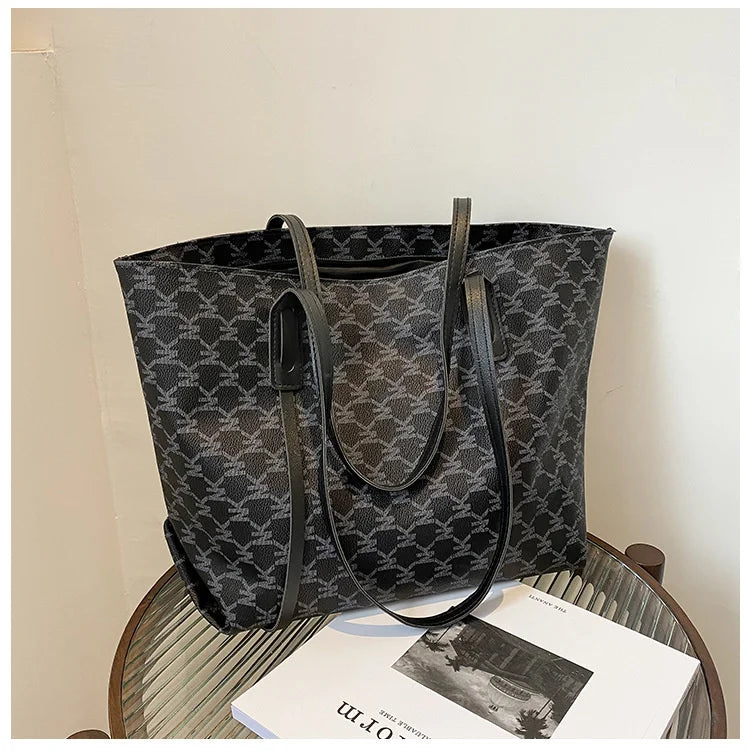 Women's Large Capacity Shoulder Bag Portable Tote Messenger Bag