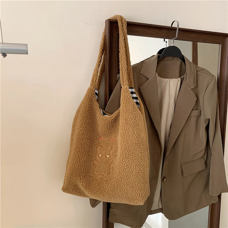 Large Capacity Plush Winter Shoulder Bag Lamb Wool Handbag Soft Bear Tote