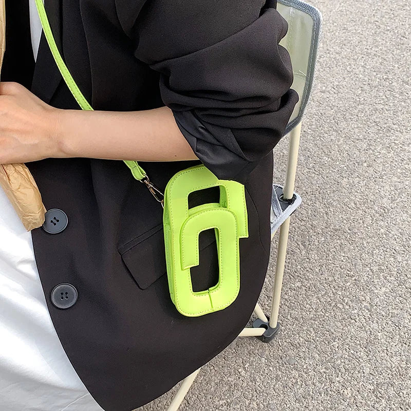 Retro Style Women's Crossbody Bag with Mobile Phone Pocket