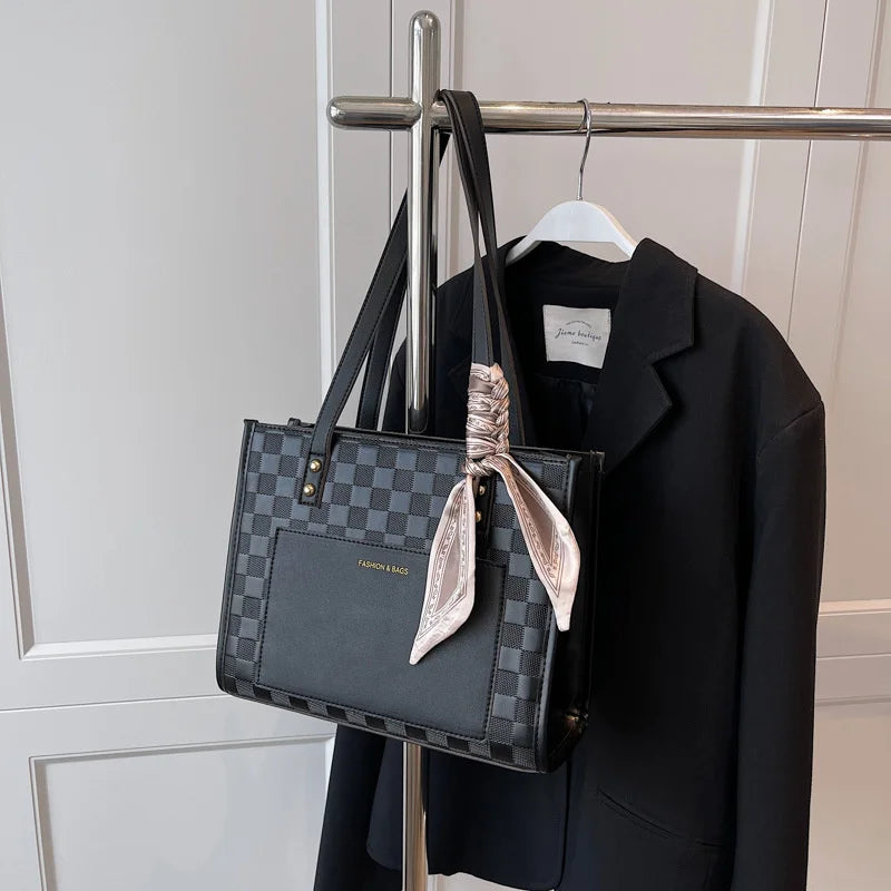 Large Capacity One Shoulder Handbag Stitch Contrast Tote Bag