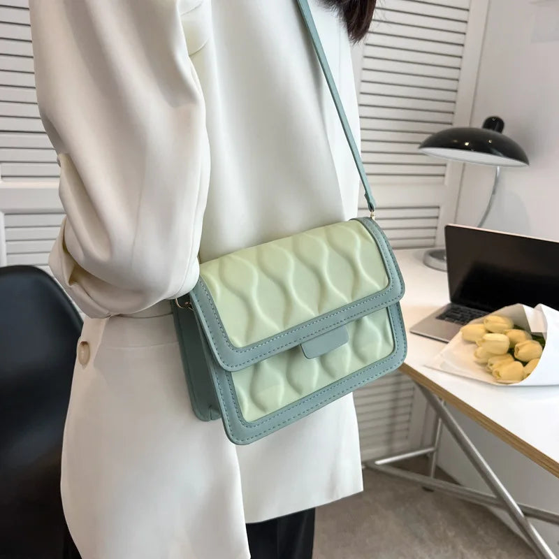 Women's One-shoulder Small Square Bag Western Style Messenger Bag