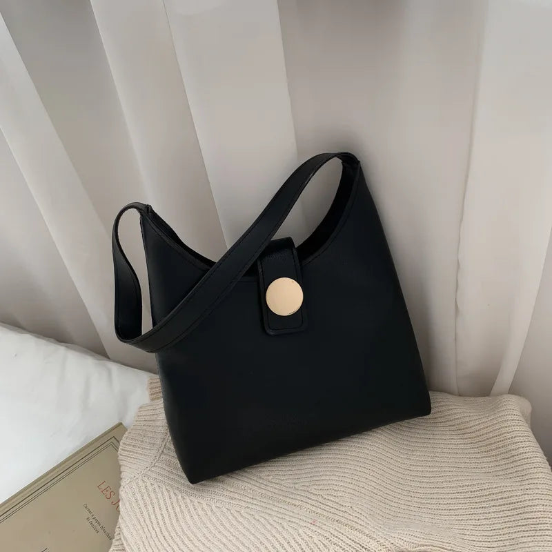 Women's Shoulder Bag Retro Solid Western Style Handbag