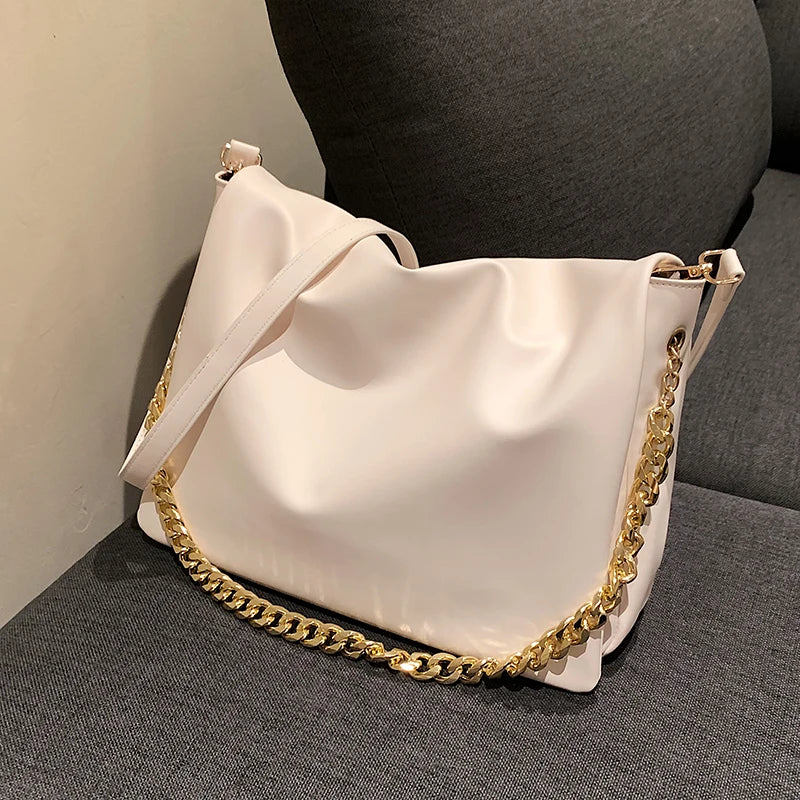 Vintage Casual Large Capacity Crossbody Pack Chains Messenger Bag