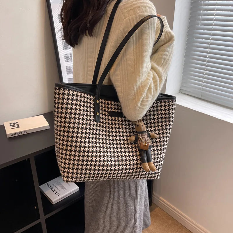 Women's Plaid Canvas Tote Bag with Zipper