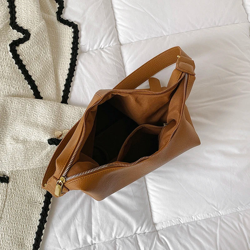 Fashionable Women's Solid Leather Shoulder Bag