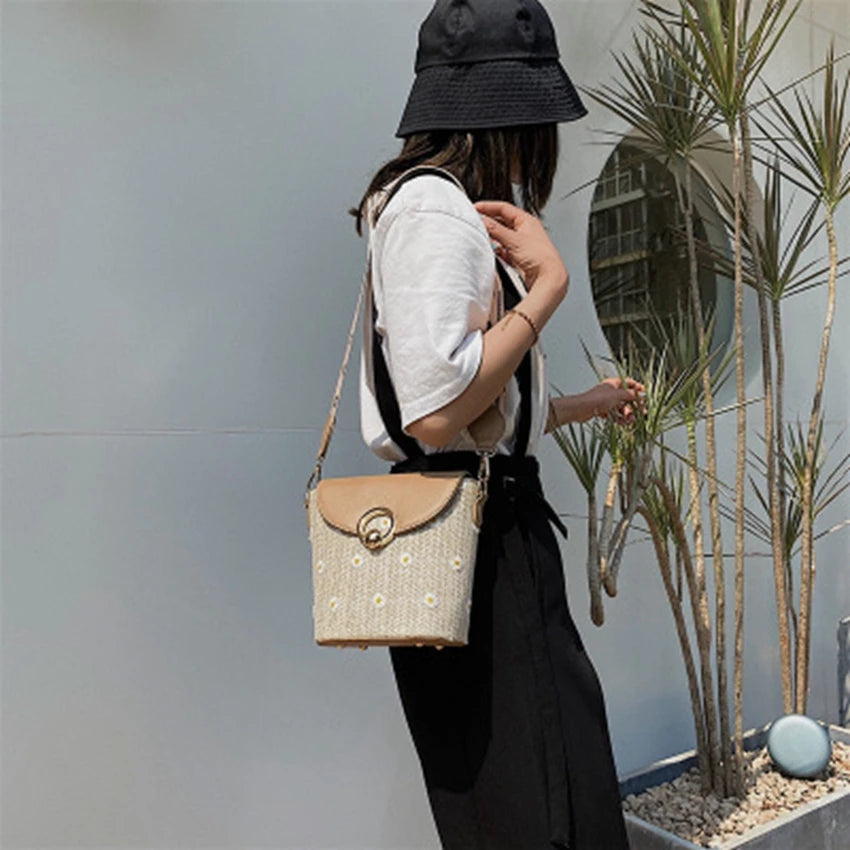 Wide Strap Shoulder Bag Lace Flower Woven Bucket Bag