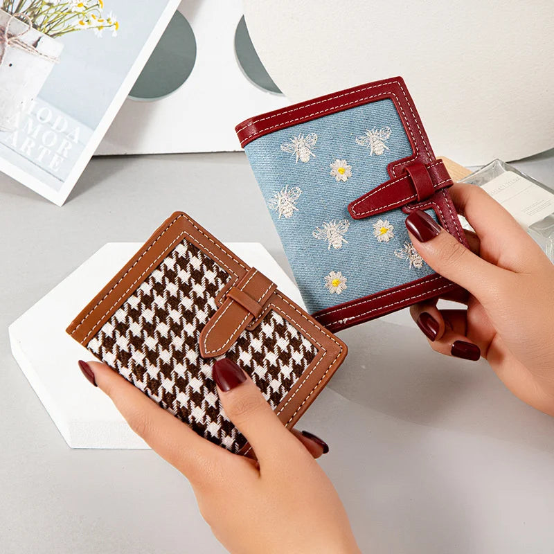 Embroidered Women's Short Wallet Draw Belt Card Slot Zero Wallet