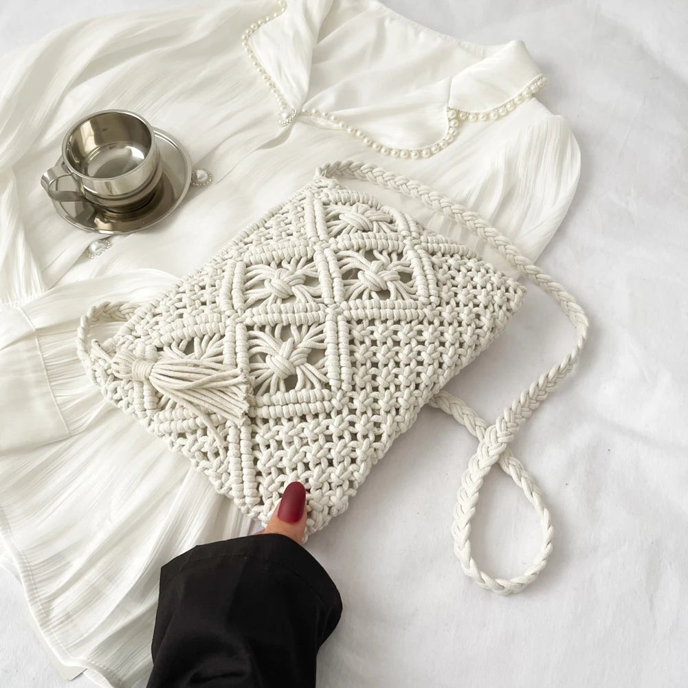 Straw Shoulder Bag with Tassels for Women