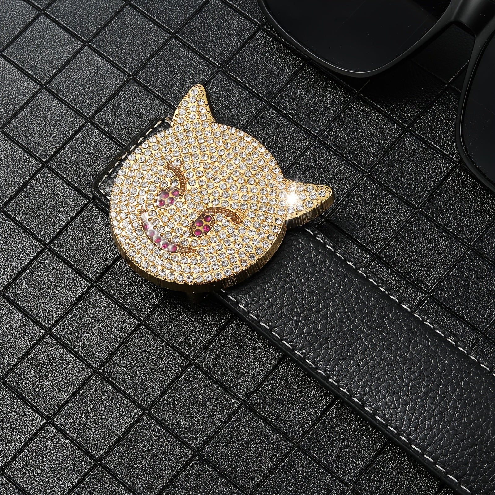Men's Rhinestones Cat Buckle Belt Hip Hop Style