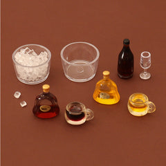 Dollhouse Bar Beer & Wine Display with Ice Blocks & Pineapple Model