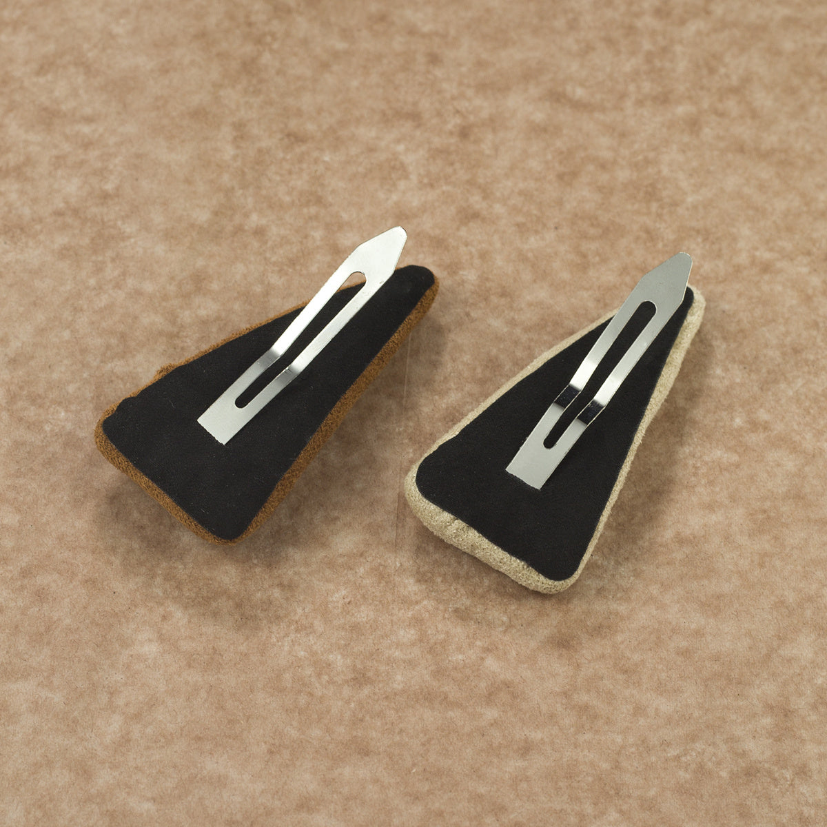 2pcs Velvet Triangle Hair Clips for Women