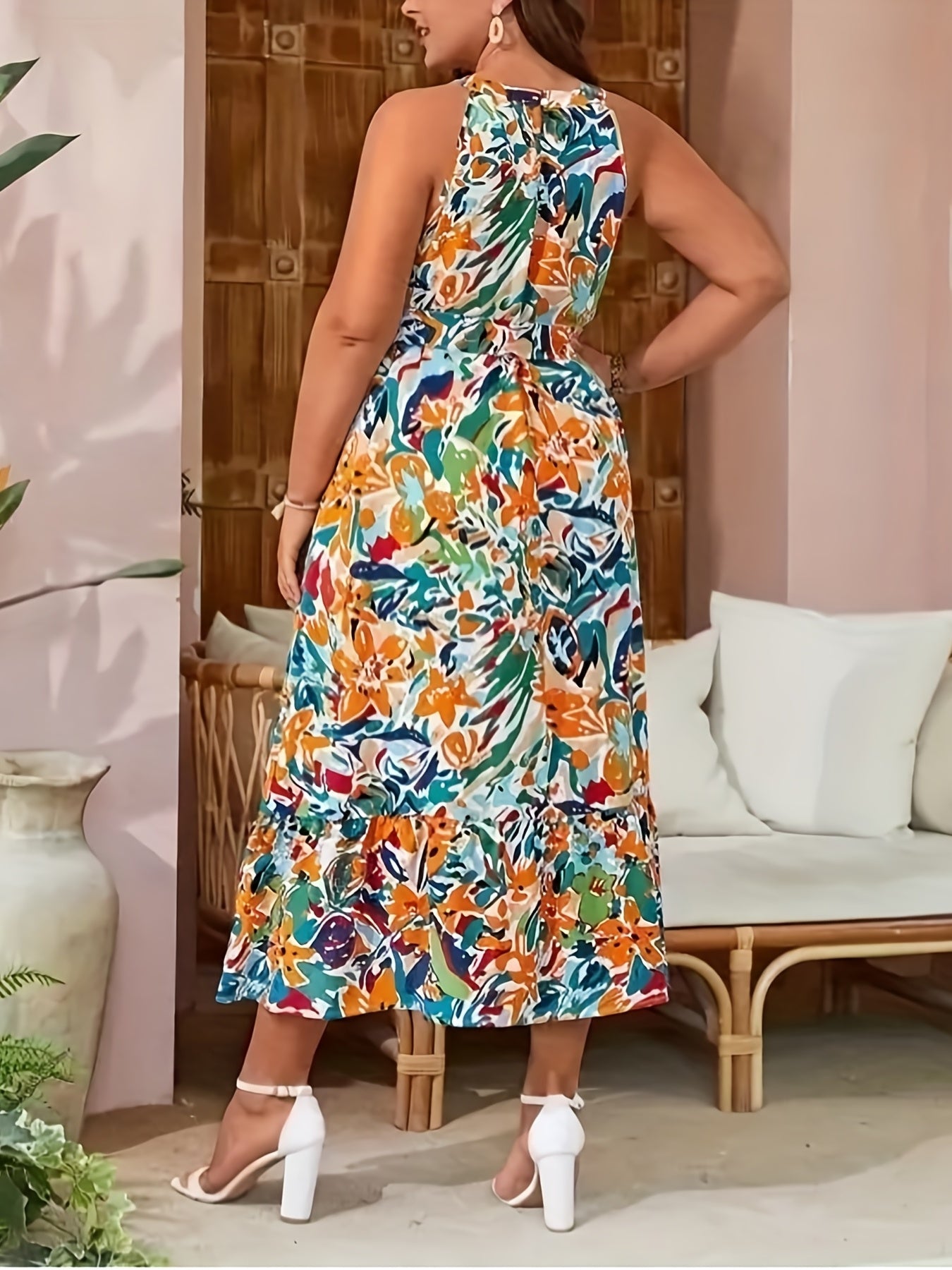  Floral Print Halter Neck Maxi Dress With Pockets