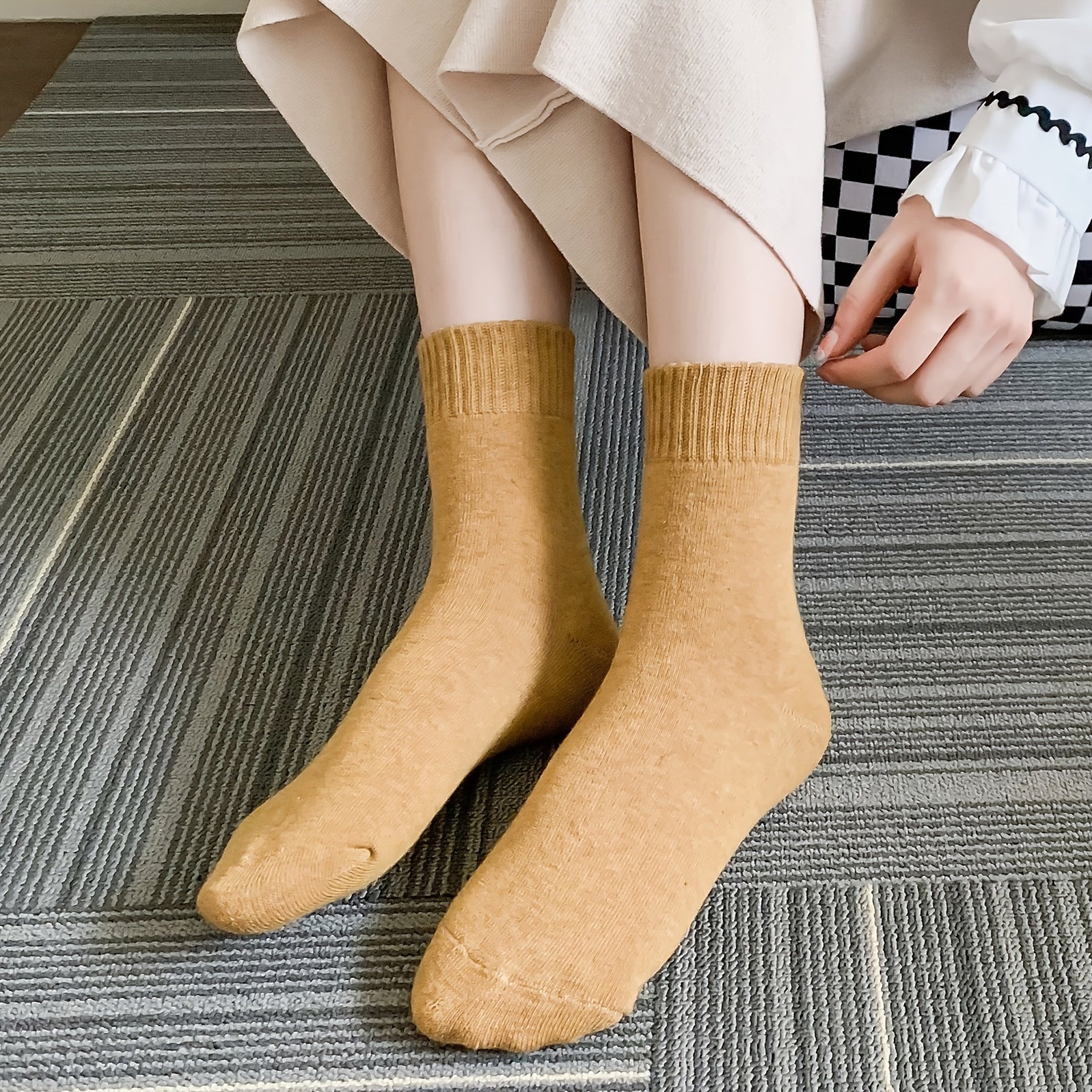 Solid Ribbed Thermal Crew Socks for Fall Winter