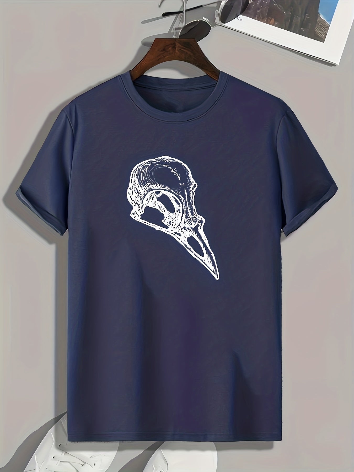 Cool Graphic Print Men's T-shirt for Summer
